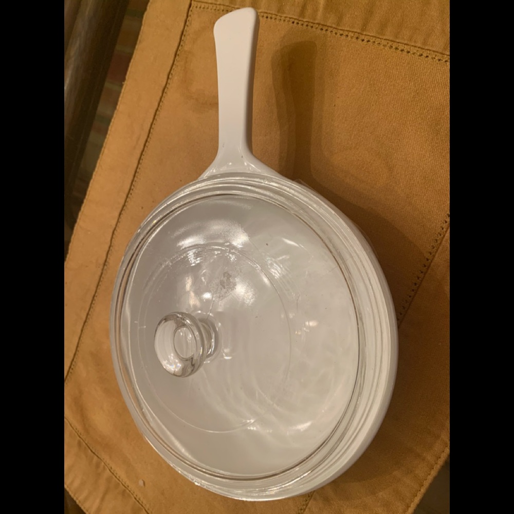Cornflower Pyrex white handled dish